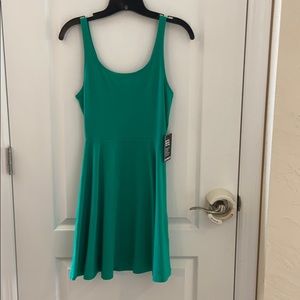 Short Green Express Dress